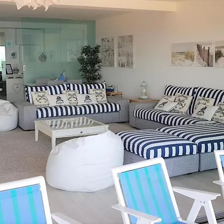 Avenida Dos Banhos *