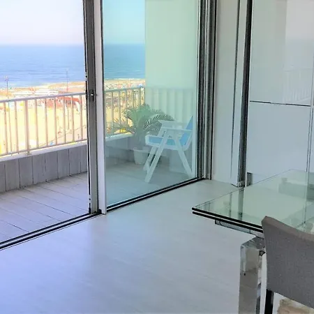 Apartment Avenida Dos Banhos *
