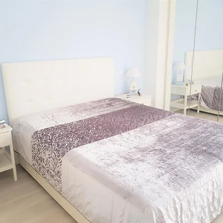 Apartment Avenida Dos Banhos