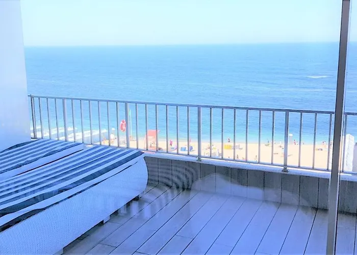 Avenida Dos Banhos *