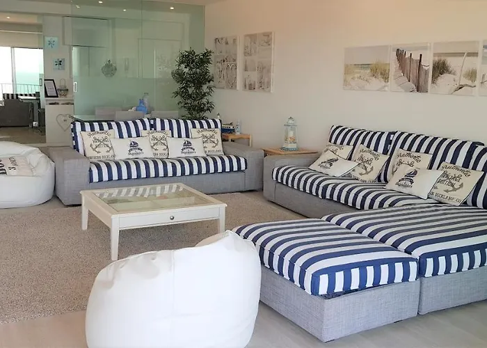 Avenida Dos Banhos *