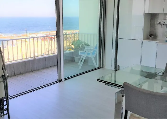 Apartment Avenida Dos Banhos *